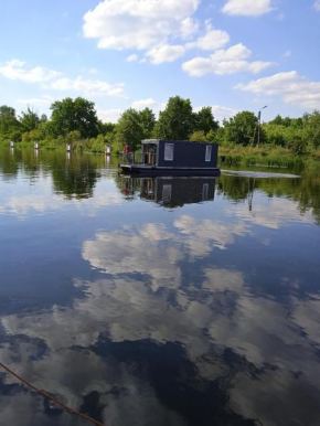 Houseboat FELLO